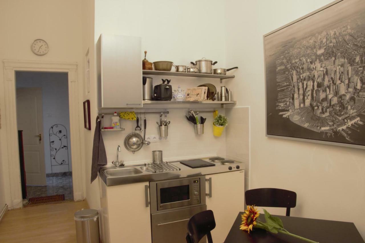 Abc Apartment Будапеща Екстериор снимка