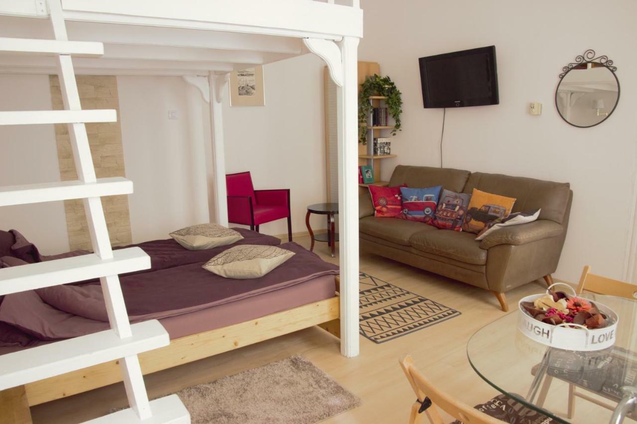 Abc Apartment Будапеща Екстериор снимка